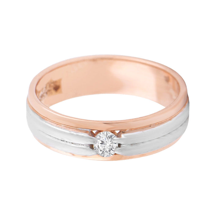 Lustrous Bond Solitaire–A Blend of Chic and Masculine Elegance
