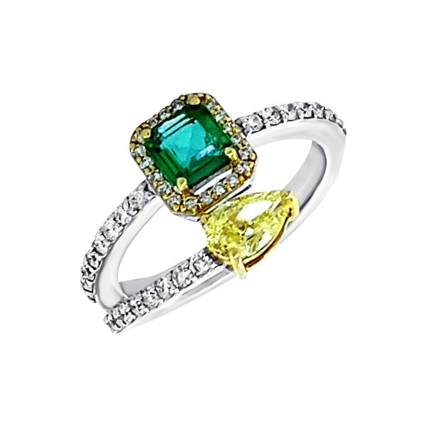 Verdant Harmony Dual Gem Golden Green Dream Ring An Icon of Enduring Grace.