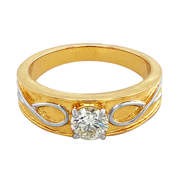 Golden Splendour Solitaire Ring – A Statement of Timeless Sophistication