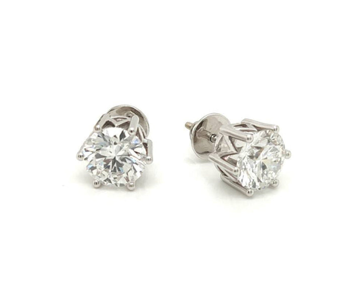 Lustrous Solitaire Studs Timeless Simplicity Meets Radiant Diamond Elegance.