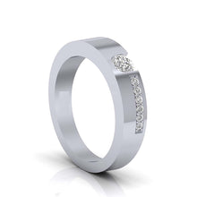 Fibonacci Solitaire Band Ring with Minimalism Side Diamonds