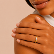 Elliptic Elegance A Timeless Expression of Grace and Exquisite For Her — on-model view